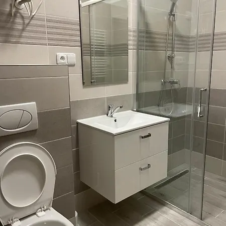 Apartmant T&t ヘプ