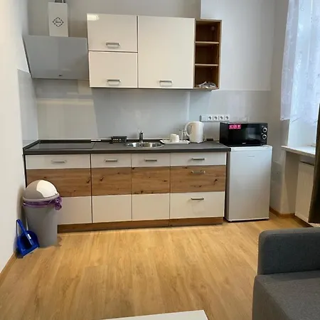 Apartmant T&t * ヘプ