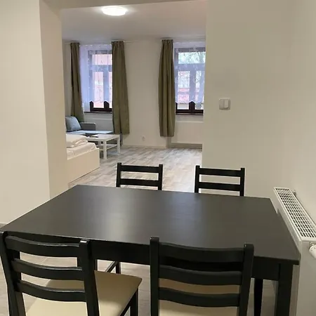 公寓 Apartmant T&t